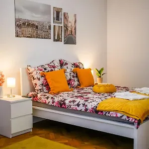 https://ultracentral-golden-gatehouse.bucharesthotelsnow.com